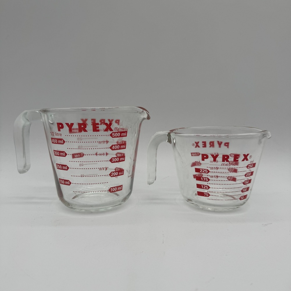 Pyrex Glass Measuring Cups Set of 2 Red Letter 1 Cup & 2 Cup 250ml 500ml